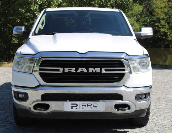 Dodge RAM 8