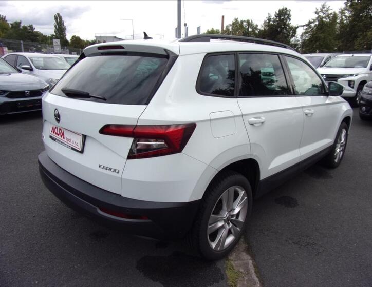 Škoda Karoq 3