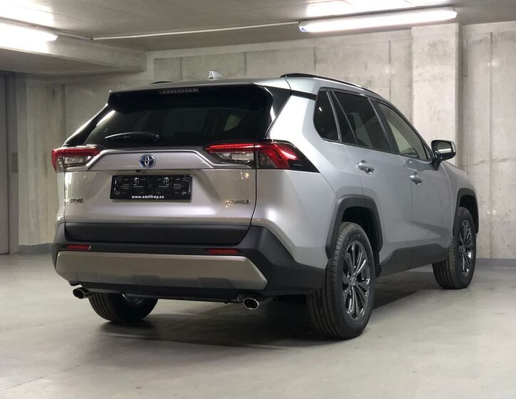 Toyota RAV4 5