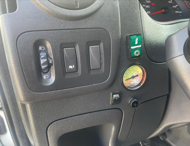 Renault Master 17