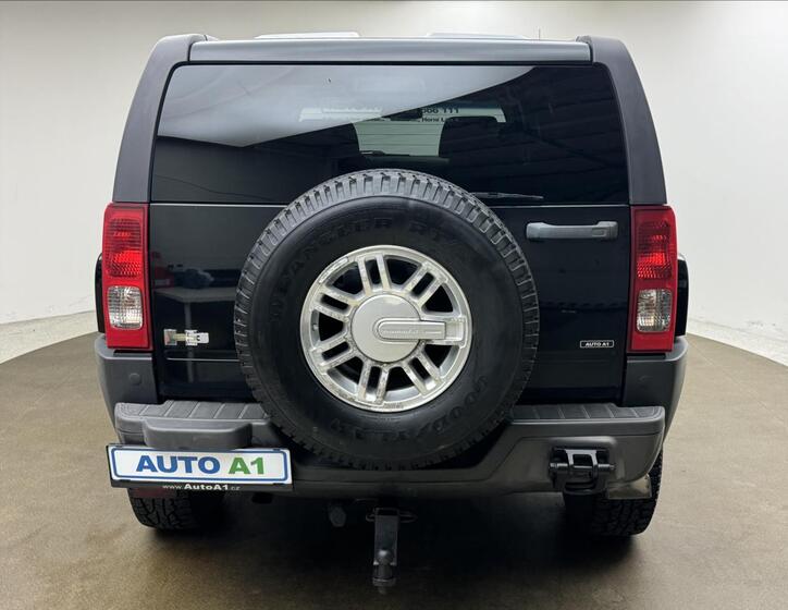 Hummer H3 5