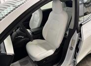Tesla Model Y 26