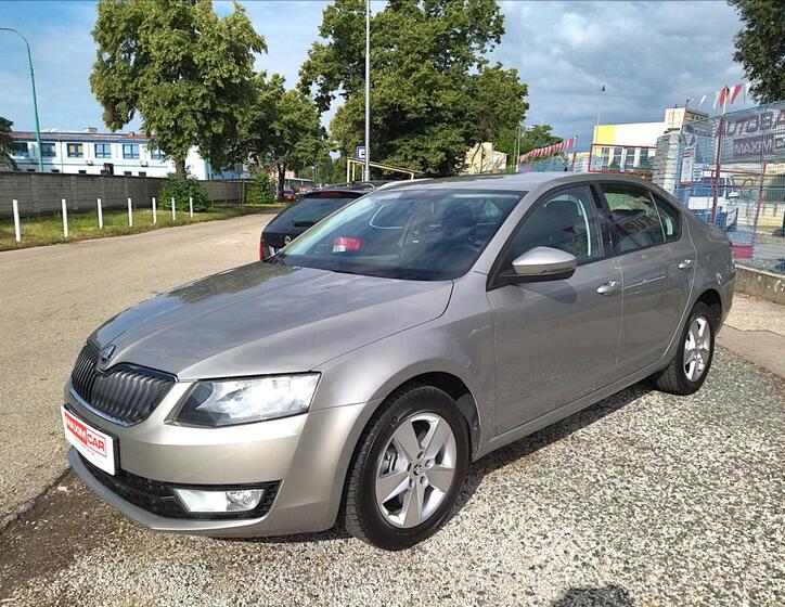 Škoda Octavia 1