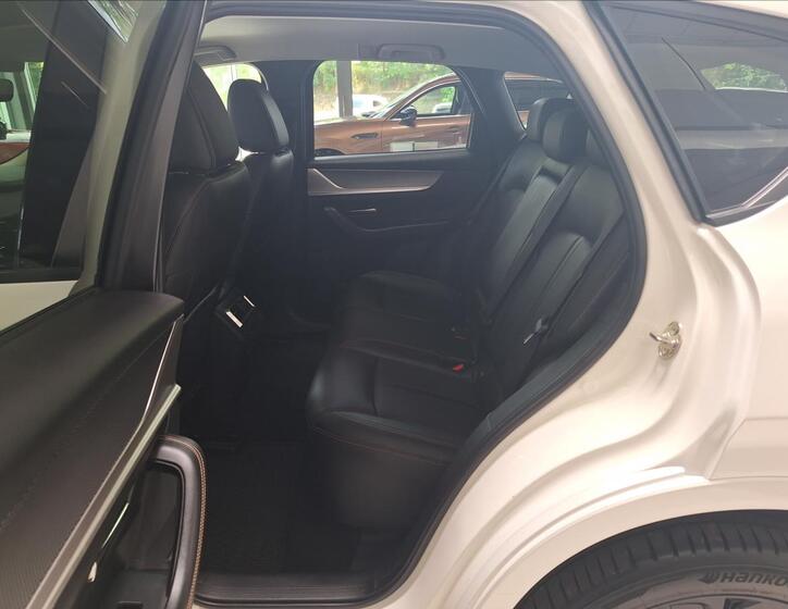 Mazda CX-60 4
