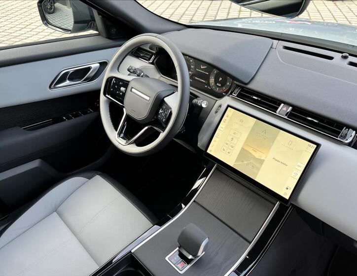 Land Rover Range Rover Velar 29