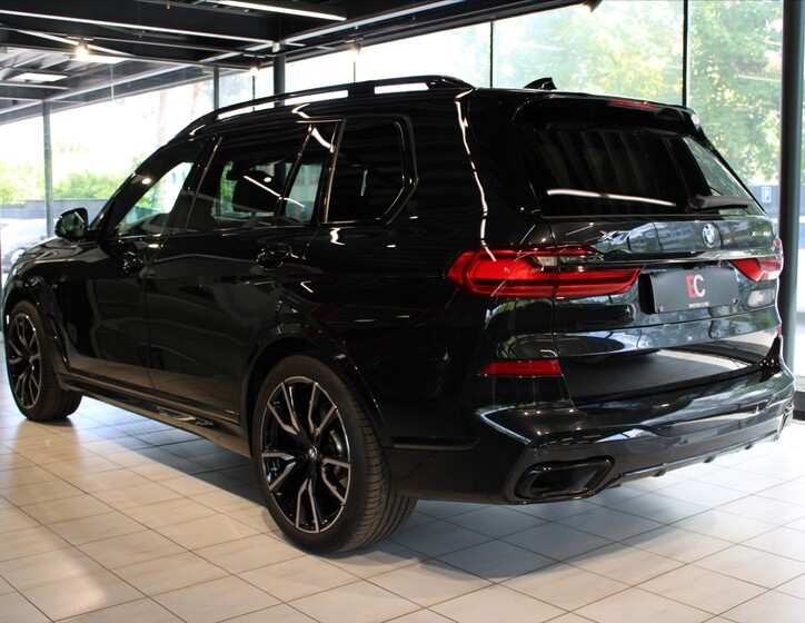 BMW X7 4