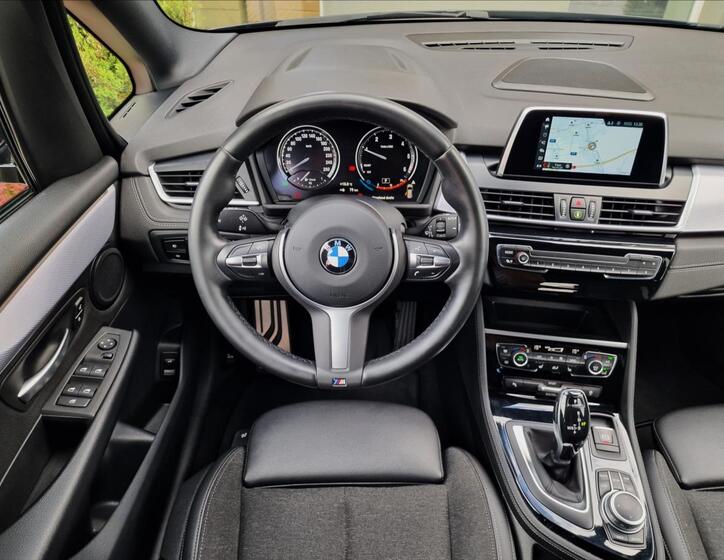 BMW Řada 2 12