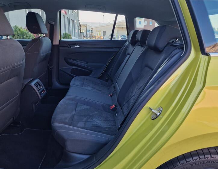 Volkswagen Golf 16