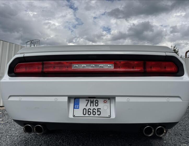 Dodge Challenger 15