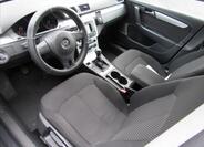 Volkswagen Passat 9