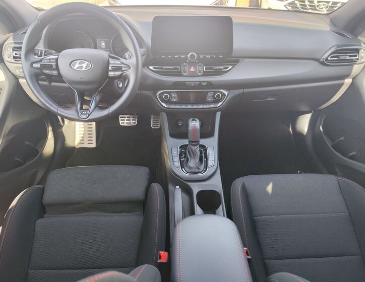 Hyundai i30 12