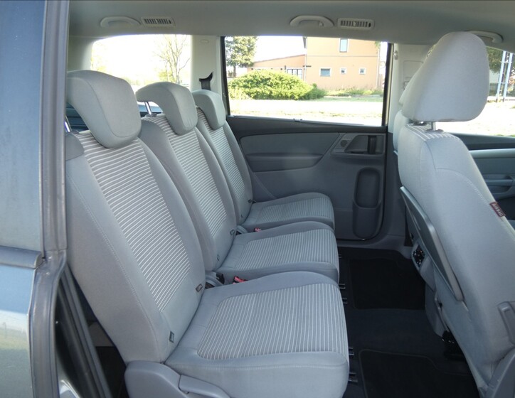 Seat Alhambra 15