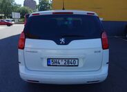 Peugeot 5008 10