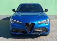 Alfa Romeo Stelvio 10