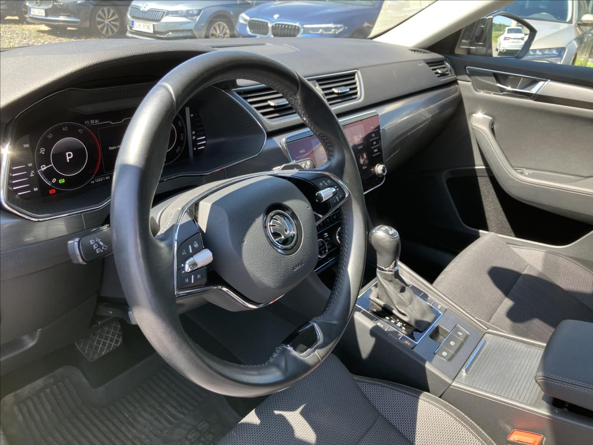 Škoda Superb
