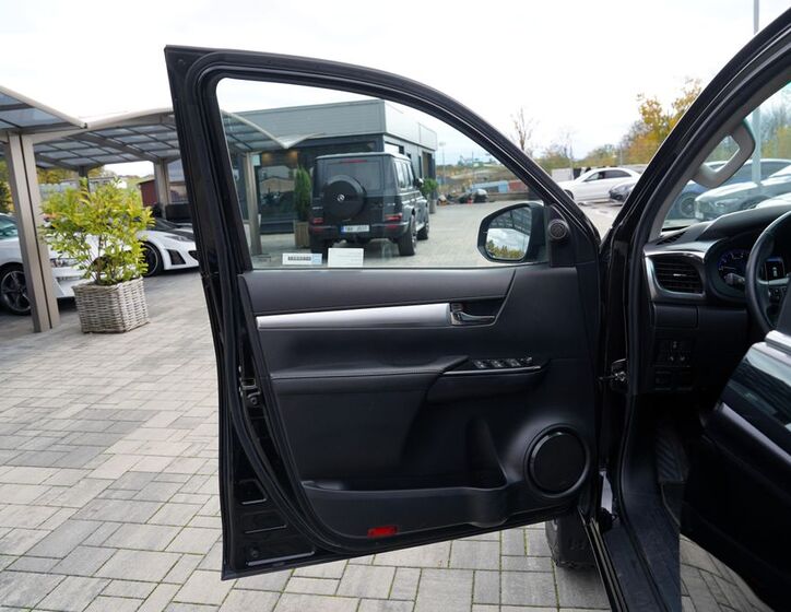 Toyota Hilux 15