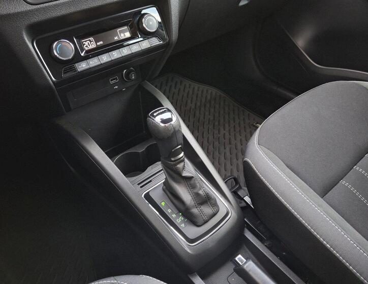 Škoda Fabia 24
