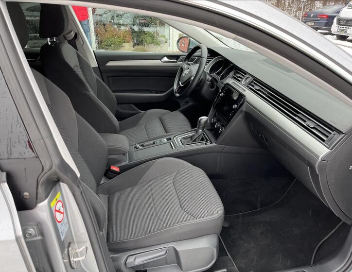 Volkswagen Arteon 6