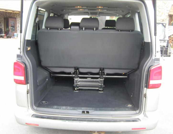 Volkswagen Caravelle 13