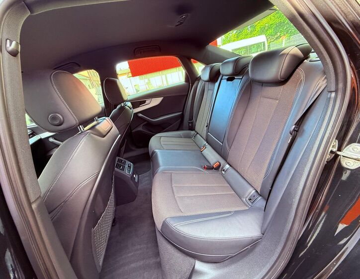 Audi A4 11