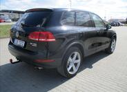Volkswagen Touareg 4