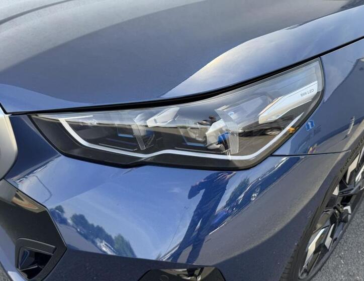 BMW i5 18