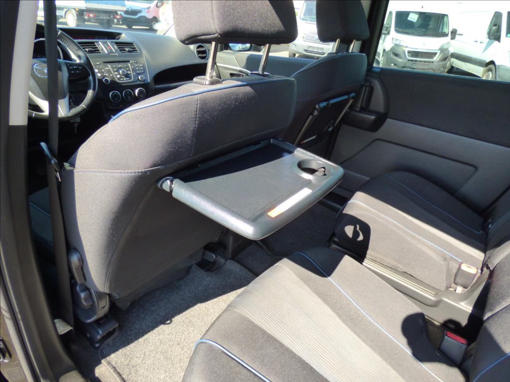 Mazda 5