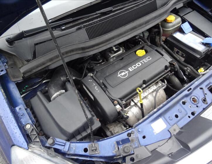Opel Zafira 24