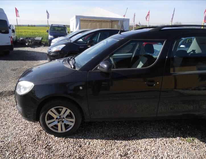 Škoda Roomster 10