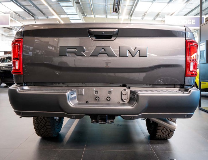 Dodge RAM 4