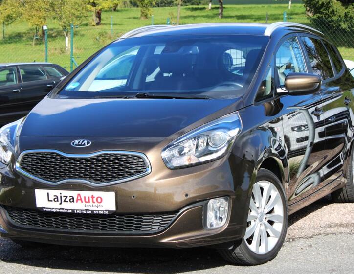 KIA Carens 3