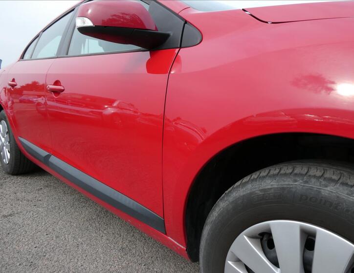 Renault Fluence 12