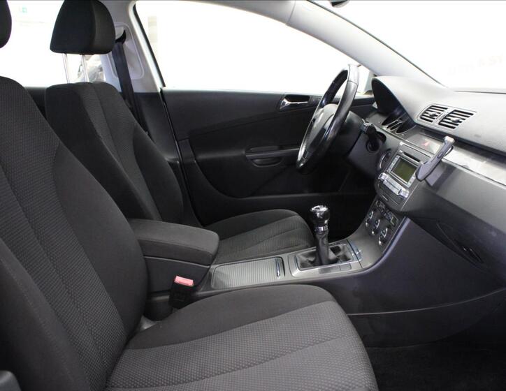 Volkswagen Passat 12