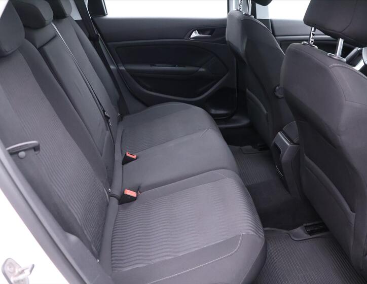 Peugeot 308 11