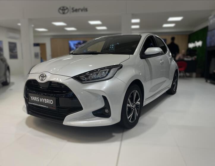 Toyota Yaris 4