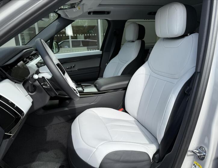 Land Rover Range Rover Sport 12