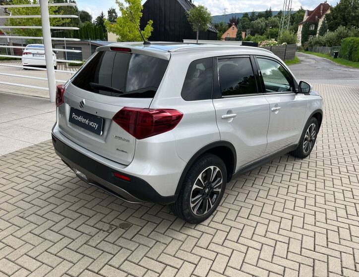Suzuki Vitara 6