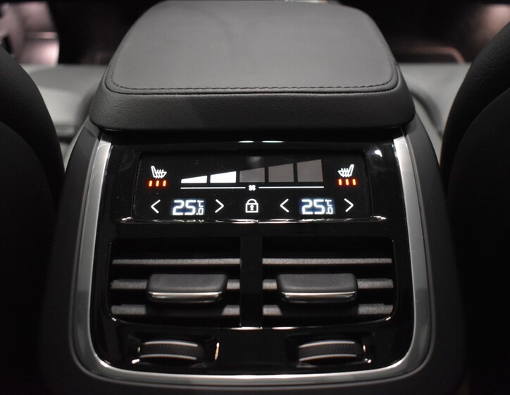 Volvo XC90 14