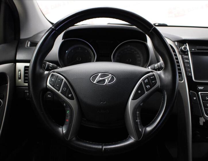 Hyundai i30 17