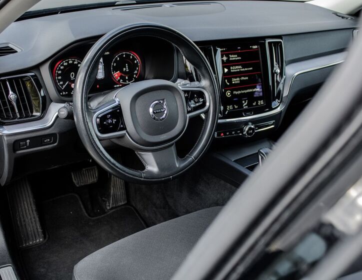 Volvo V60 9