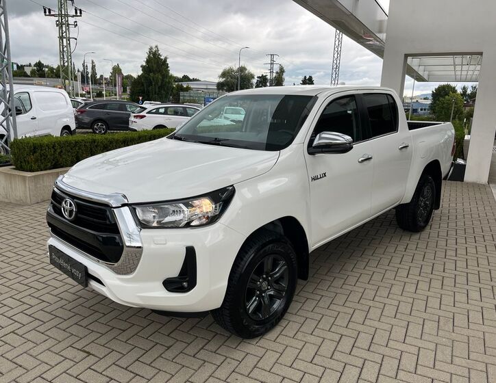 Toyota Hilux 2
