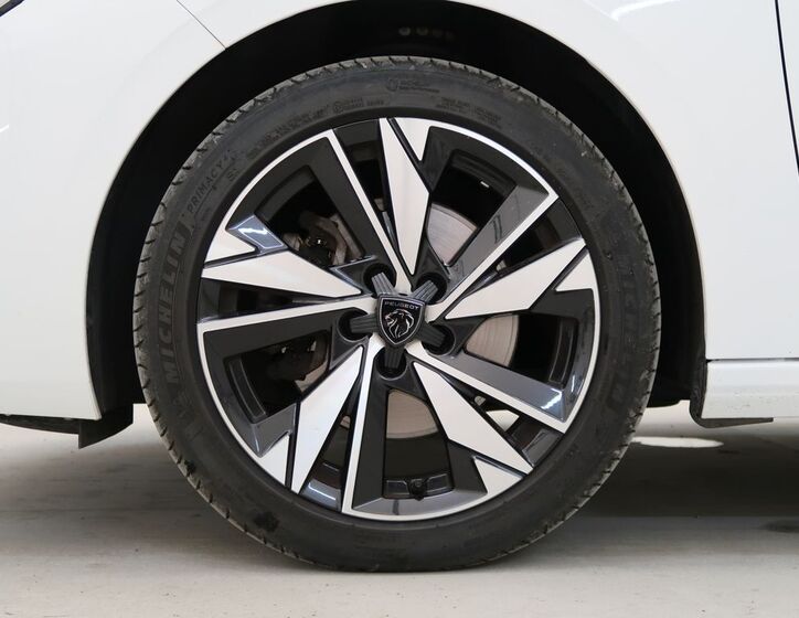 Peugeot 308 11