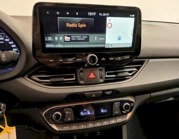 Hyundai i30 27