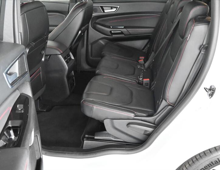 Ford S-MAX 11