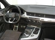 Audi Q7 23