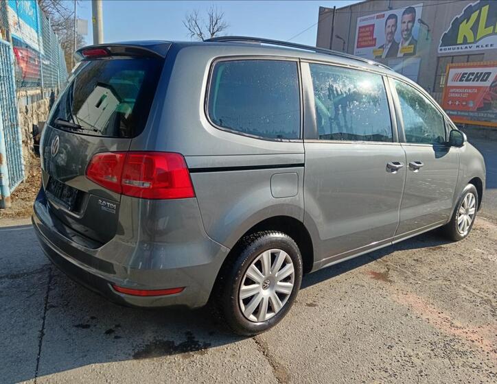 Volkswagen Sharan 16