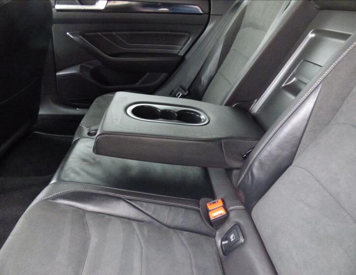 Volkswagen Arteon 59