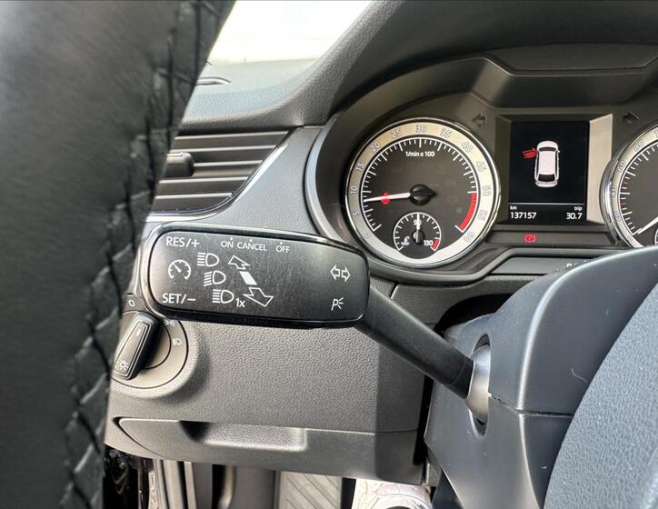 Škoda Octavia 12