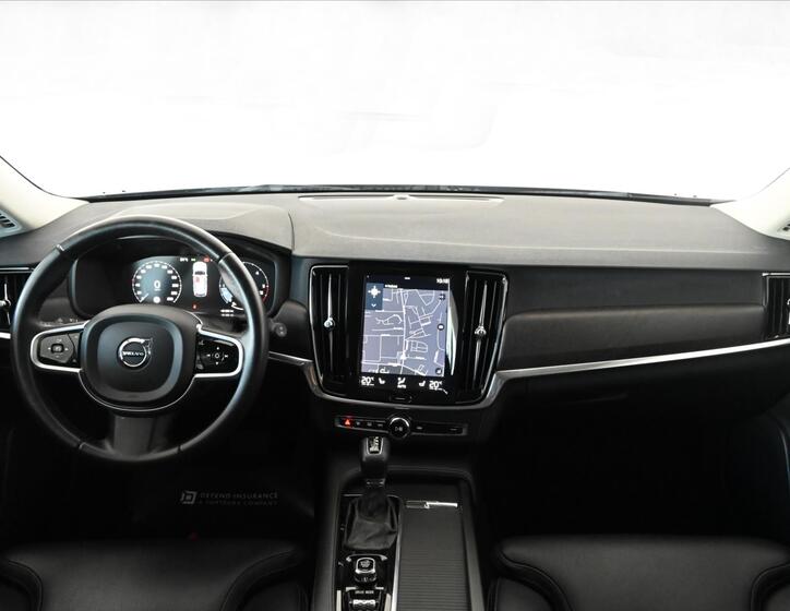 Volvo V90 11