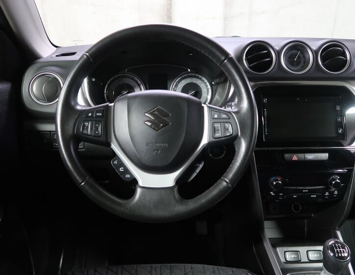 Suzuki Vitara 17